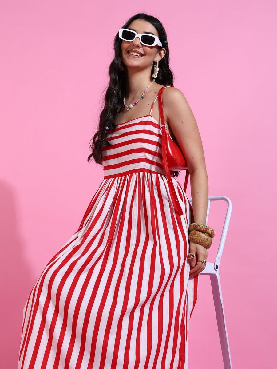 Dastan-e-Lakeer Red Midi Dress thumbnail 5